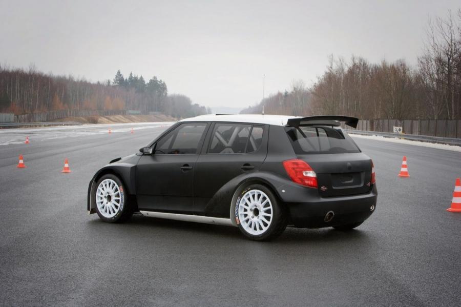  Skoda Fabia Super 2000 2008 года  (фото 12 из 13)